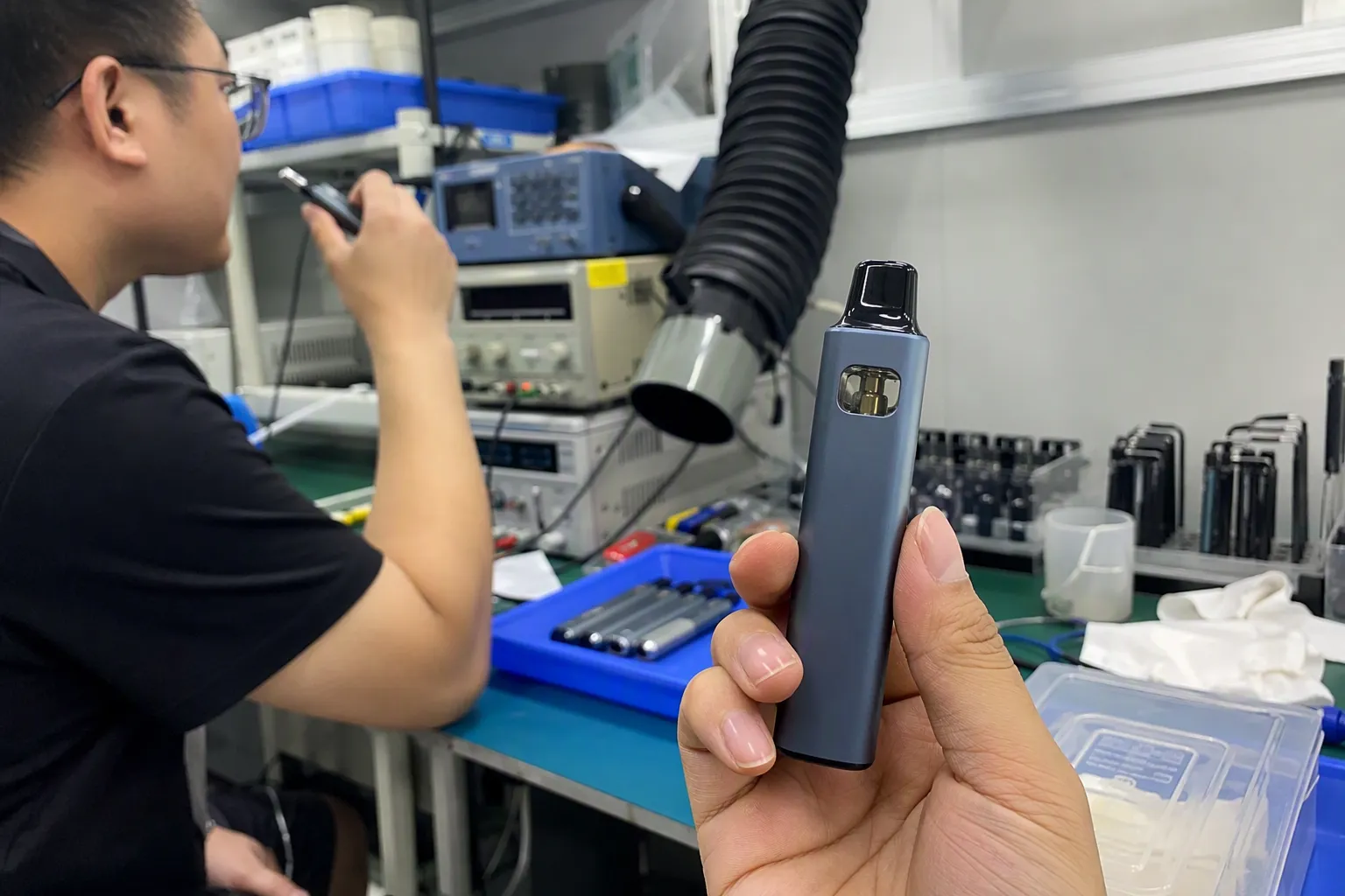 packaging (from section: Should I choose a top-fill or side-fill refillable vape?) — Should I choose a top-fill or side-